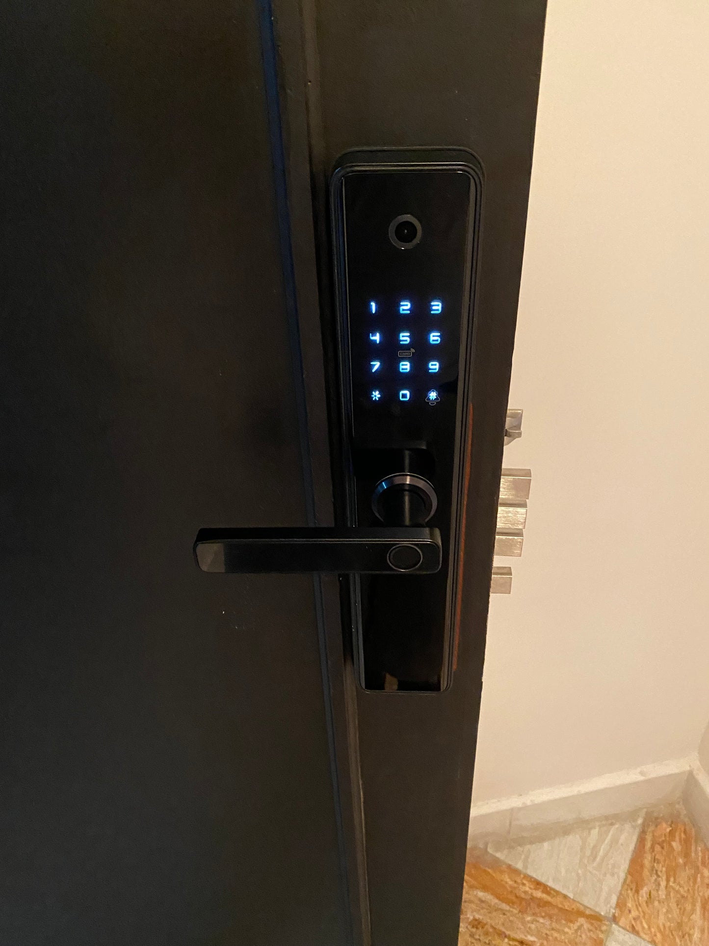 Serrure intelligente Wifi avec caméra integrée